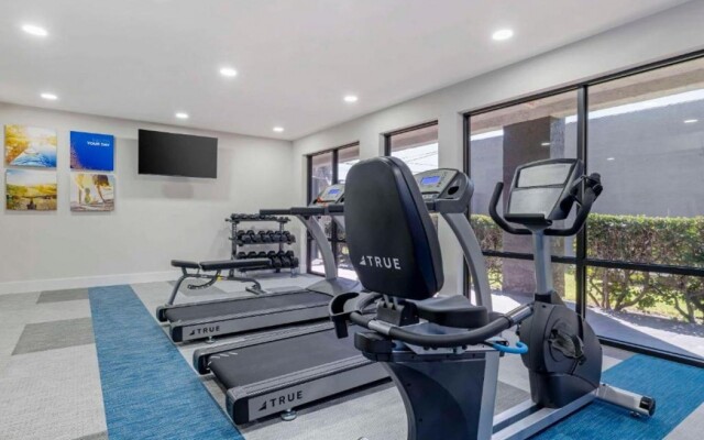 Comfort Inn Darien - North Brunswick