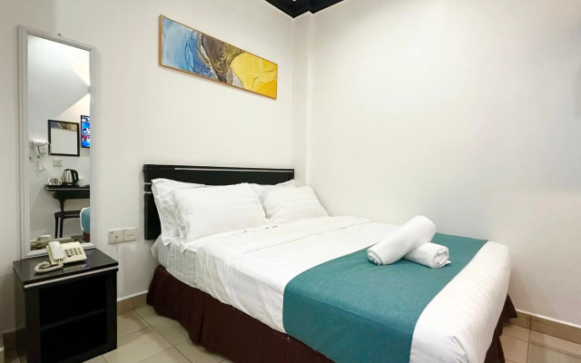 Hotel Tourist City Centre by HotSpot Essential