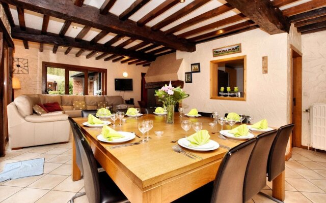 Luxurious Villa With Private Pool in Durbuy