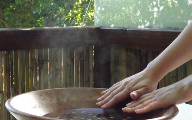 Hog Hollow Country Lodge