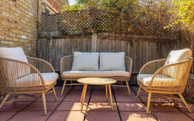 The Fulham Bolthole - Beckoning 2bdr Flat With Garden