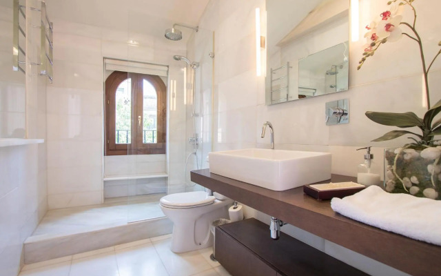 Oriental Apartment Gardens Views 2 pax