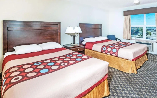 Super 8 Calgary/Airport