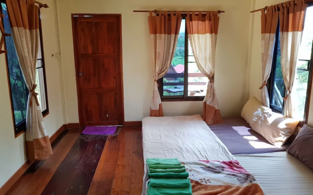 Baan Phanawan Resort