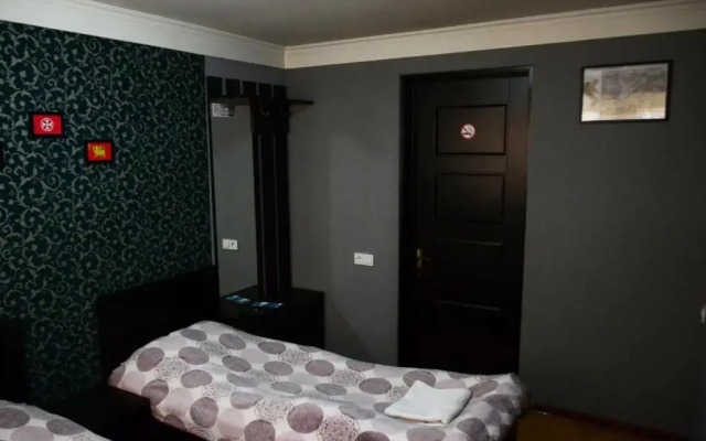 Daeli Hotel