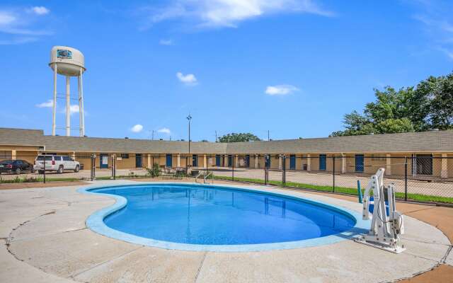Americas Best Value Inn Giddings