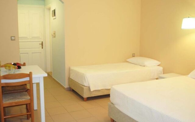 Apollonia Hotel