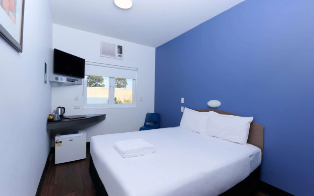 Ibis Budget Perth Airport – Guest Rooms – Perth