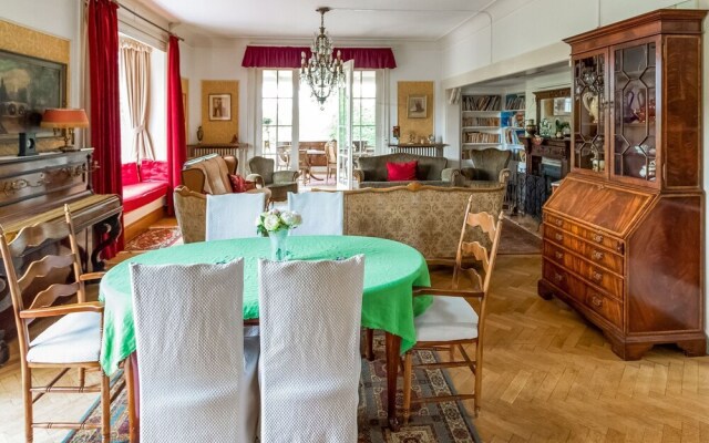 Marvellous Holiday Home in Ronse with Terrace
