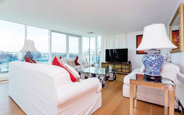 St Katharine's Dock Penthouse