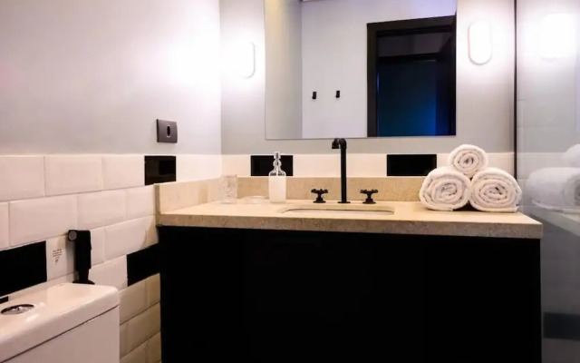 Apto Londrina Flat Hotel 704, 43 m2 , luxe, c jacuzzi