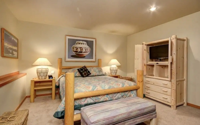 2431 Nansen Court 5 Bedroom Home