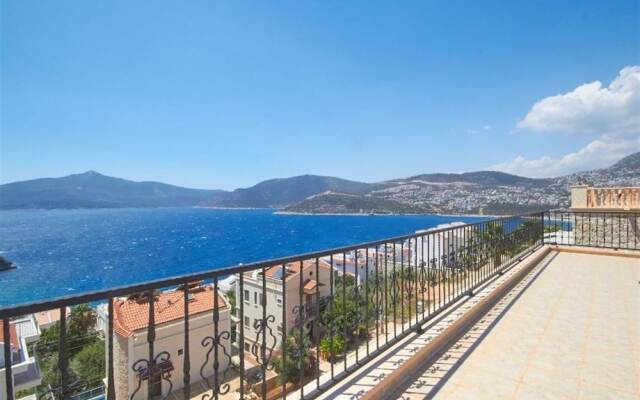 Villa Maia 1 by Akdenizvillam