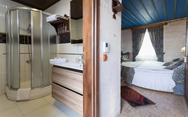 Hermes Cave Hotel