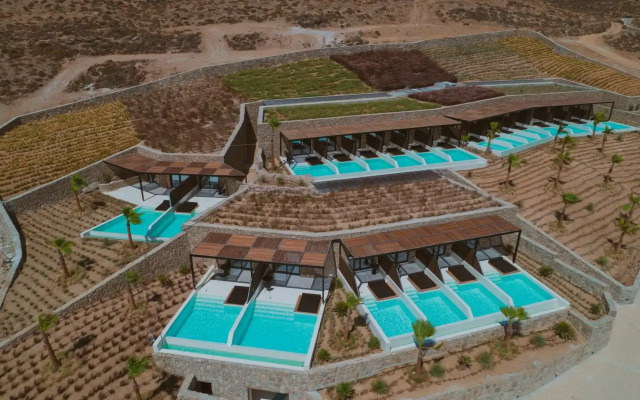 Ftelia Black Villas