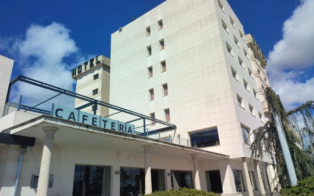 Hotel Sercotel Cuatro Postes
