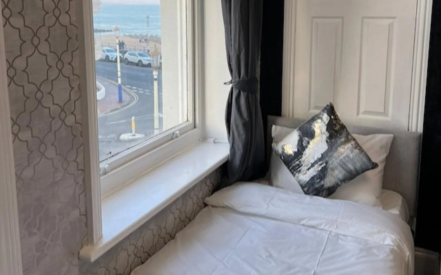 Marine Parade Hotel