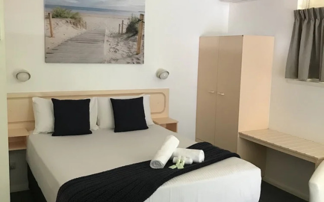 Ocean Breeze Motel
