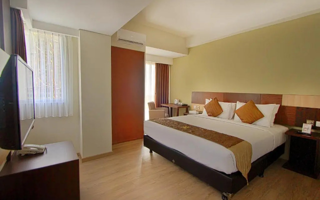 Hotel Gunawangsa MERR