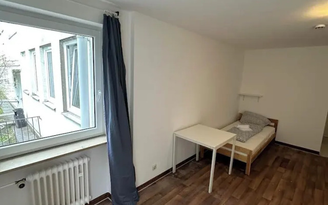 2-Rent Group Hostel Apartments HAN53