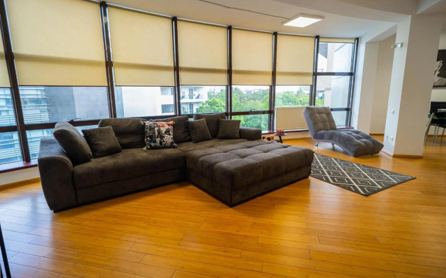 Penthouse with stunning view over the city and large terrace