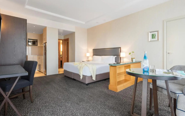Oaks Gold Coast Hotel