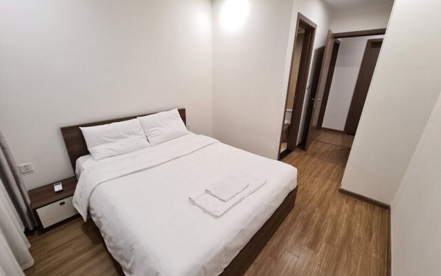 Canh Apartment in Vinhome Skylake
