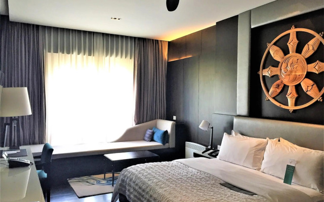 Le Meridien Paro, Riverfront