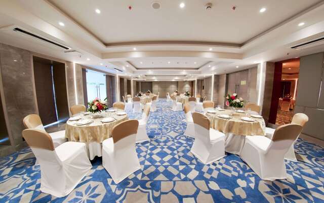 Golden Tulip Lucknow