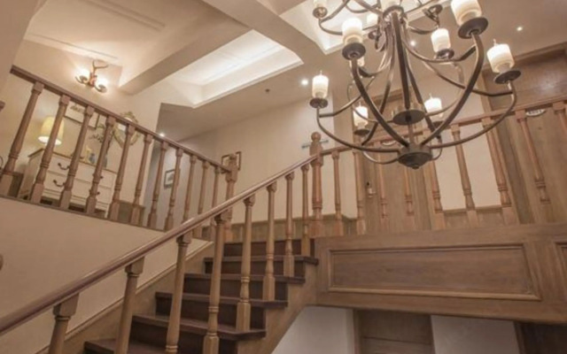 Famjoy Boutique Hotel