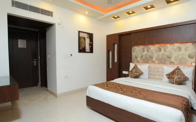 Hotel The Pearl - Newly Renovated in City Centre