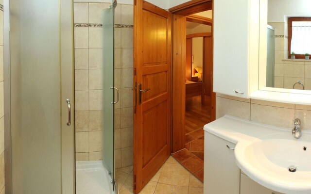 Awesome Home in Rakalj With 2 Bedrooms and Wifi