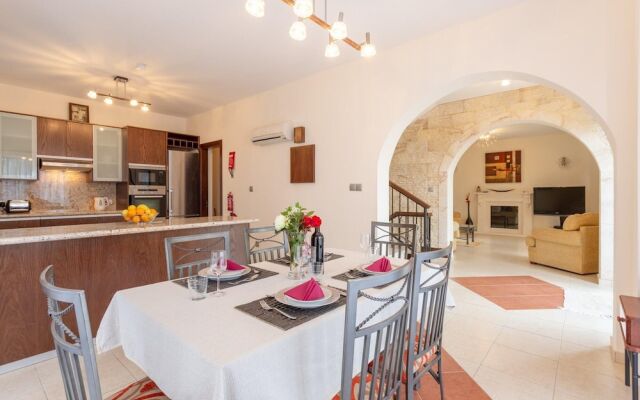 Prengos Sea View Villa