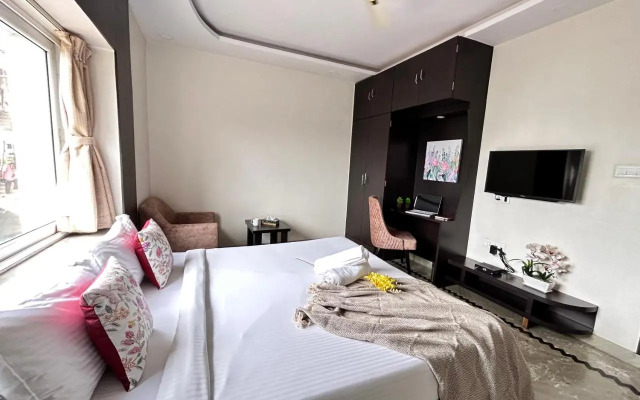 OYO 28208 99 Kombo Inn