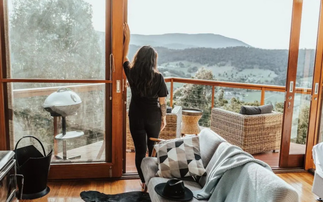 Kangaroo Ridge Retreat
