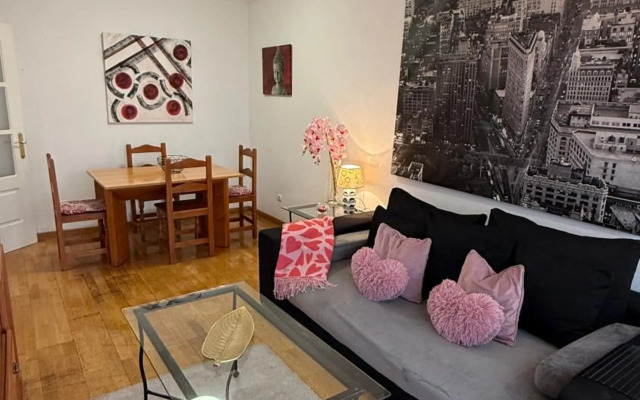 Apartment 5 Guests ,WANDA , Aeropuerto, IFEMA