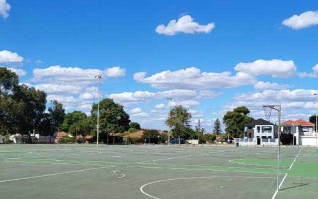 Gerring Court