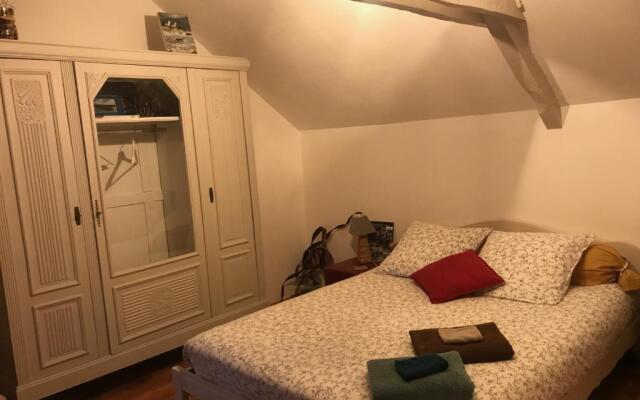 Chambre au calme à la campagne