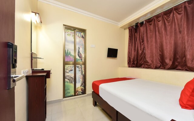 OYO 90562 J Hotel PJ