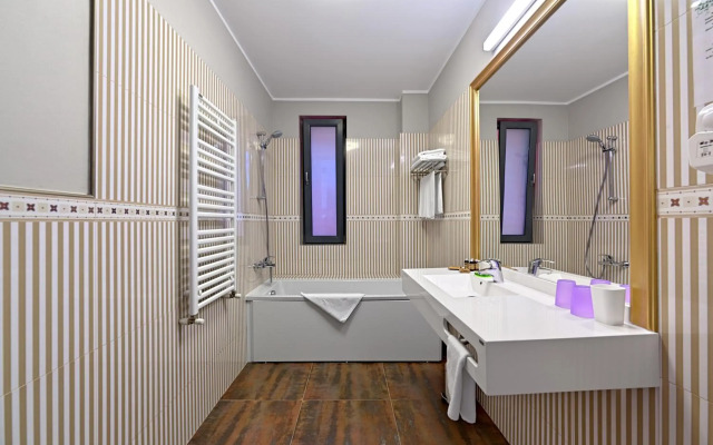 Tomis Garden Aparthotel