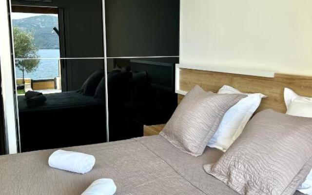 PIEDS DANS L'EAU, TIUCCIA, appartement 2-4 pers