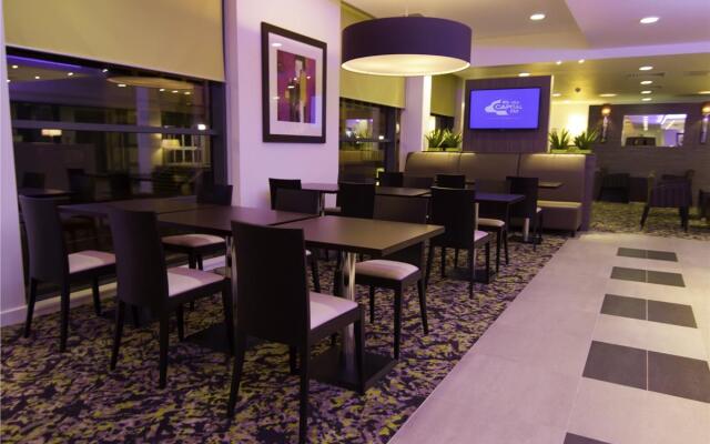 Holiday Inn Express Harlow by IHG