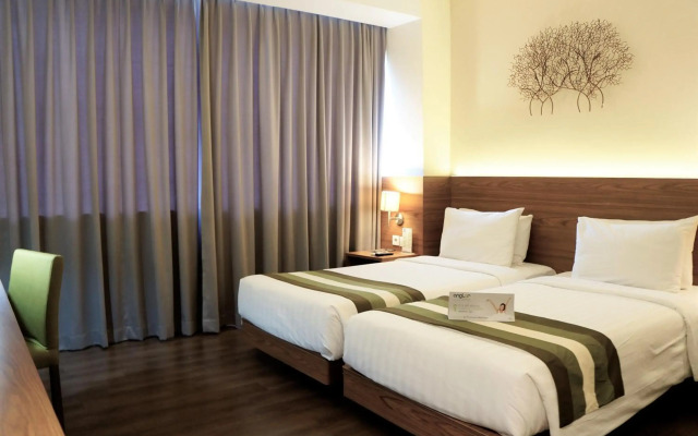 Grand Whiz Hotel Poins Simatupang Jakarta