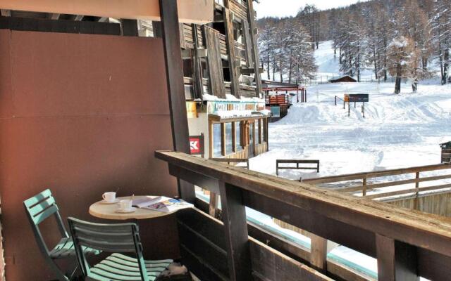 Appartement Risoul, 1 pièce, 4 personnes - FR-1-330-156