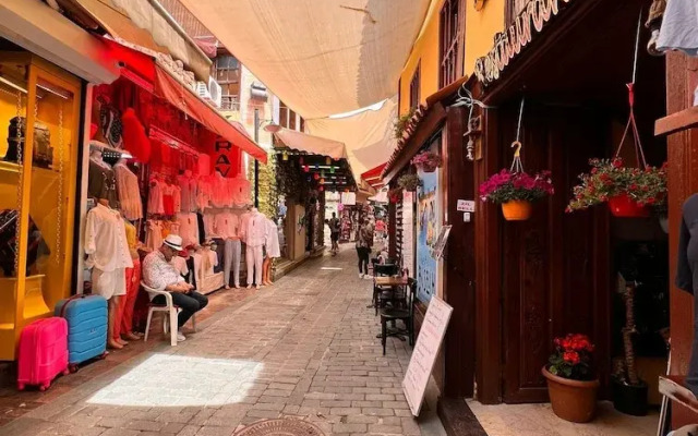 Tarihi Sarı Konak