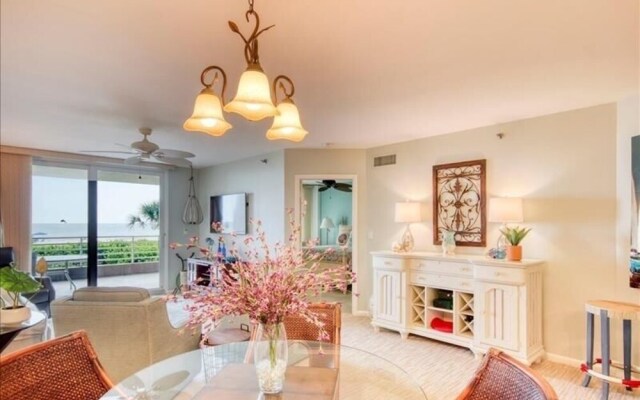 Som 112 - Somerset 2 Bedroom Condo by Redawning