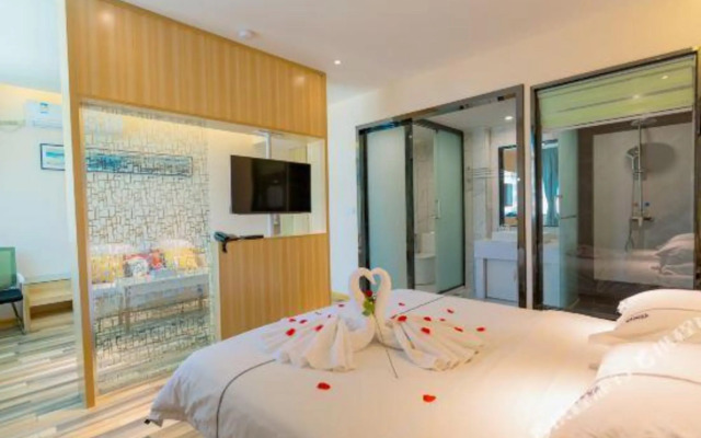 Super 8 Hotel (Xinxiang Huixian Branch)