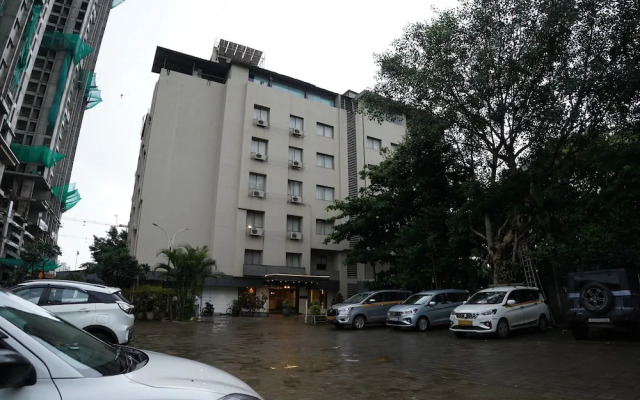 Hotel Sadanand Regency