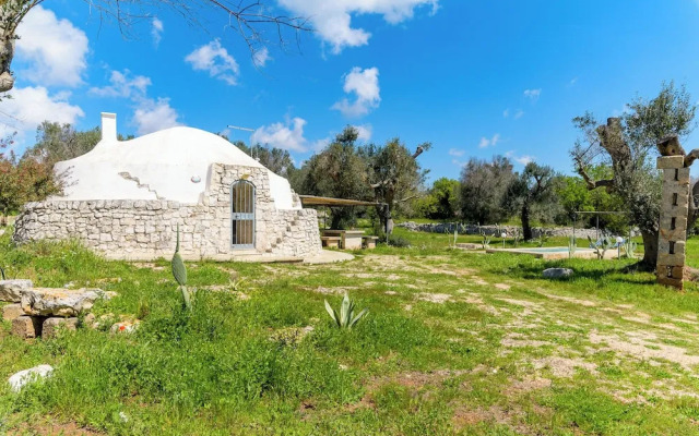 Trullo Mandorlo by Wonderful Italy
