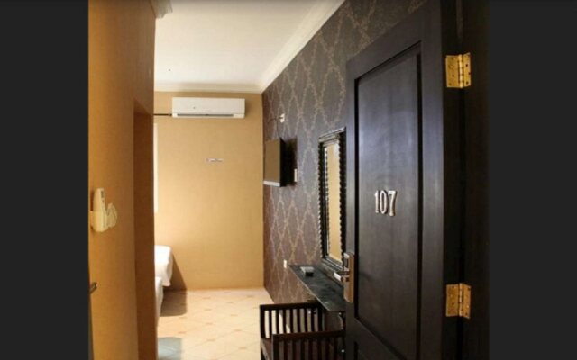 Twins Hotel Manggadua